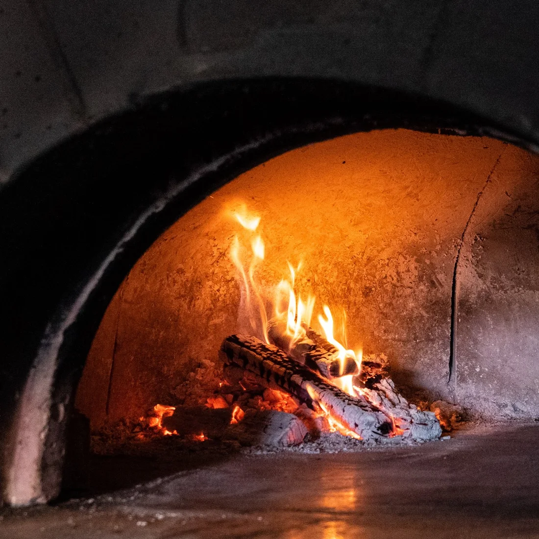 Passione Wood Oven Pizza & Wings, business photo 3